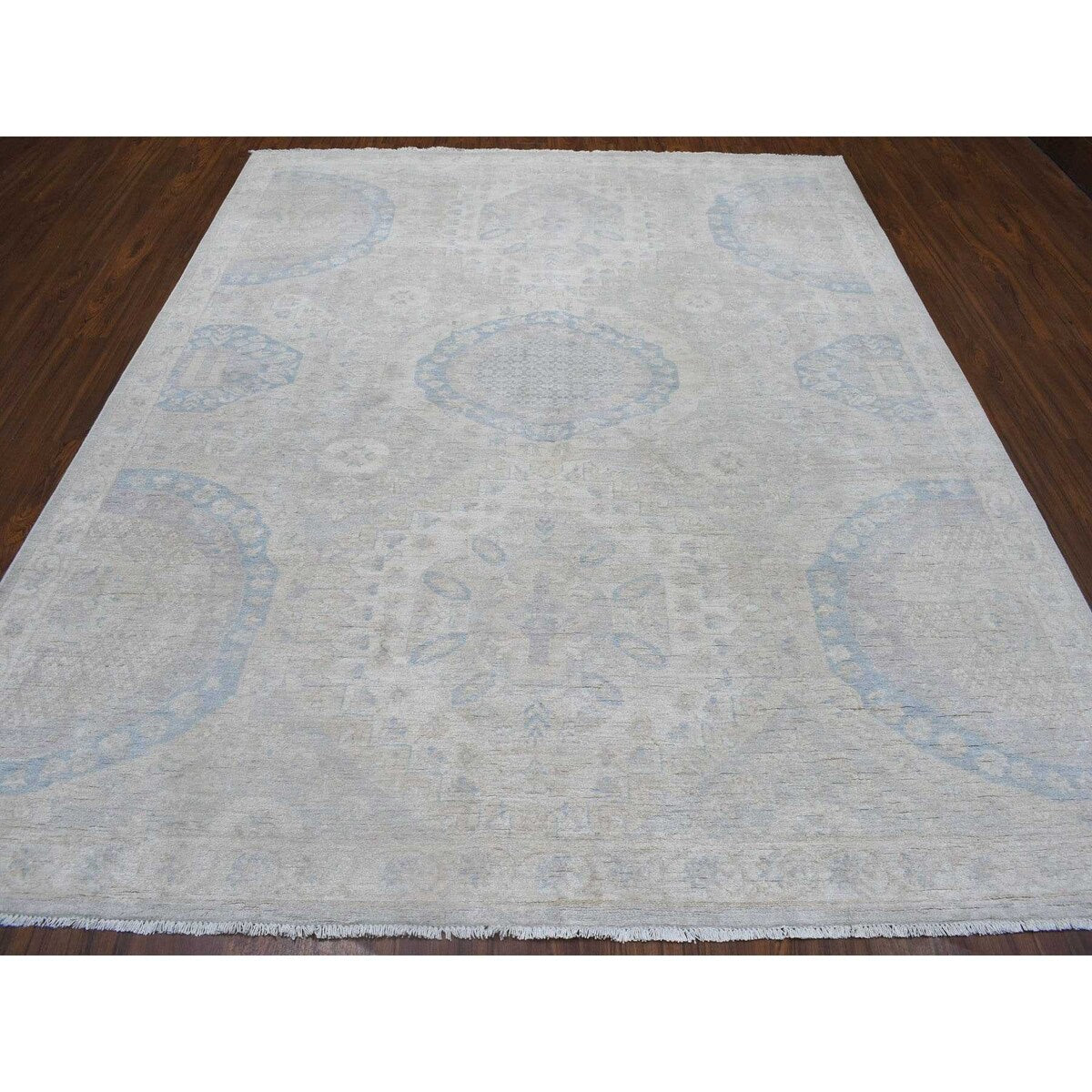 Shahbanu Rugs Silver Wash Peshawar with Khotan Design Pure Wool Hand Knotted Oriental Rug (8'0" x 9'6") - 8'0" x 9'6"