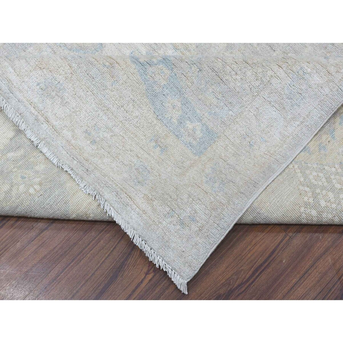Shahbanu Rugs Silver Wash Peshawar with Khotan Design Pure Wool Hand Knotted Oriental Rug (8'0" x 9'6") - 8'0" x 9'6"