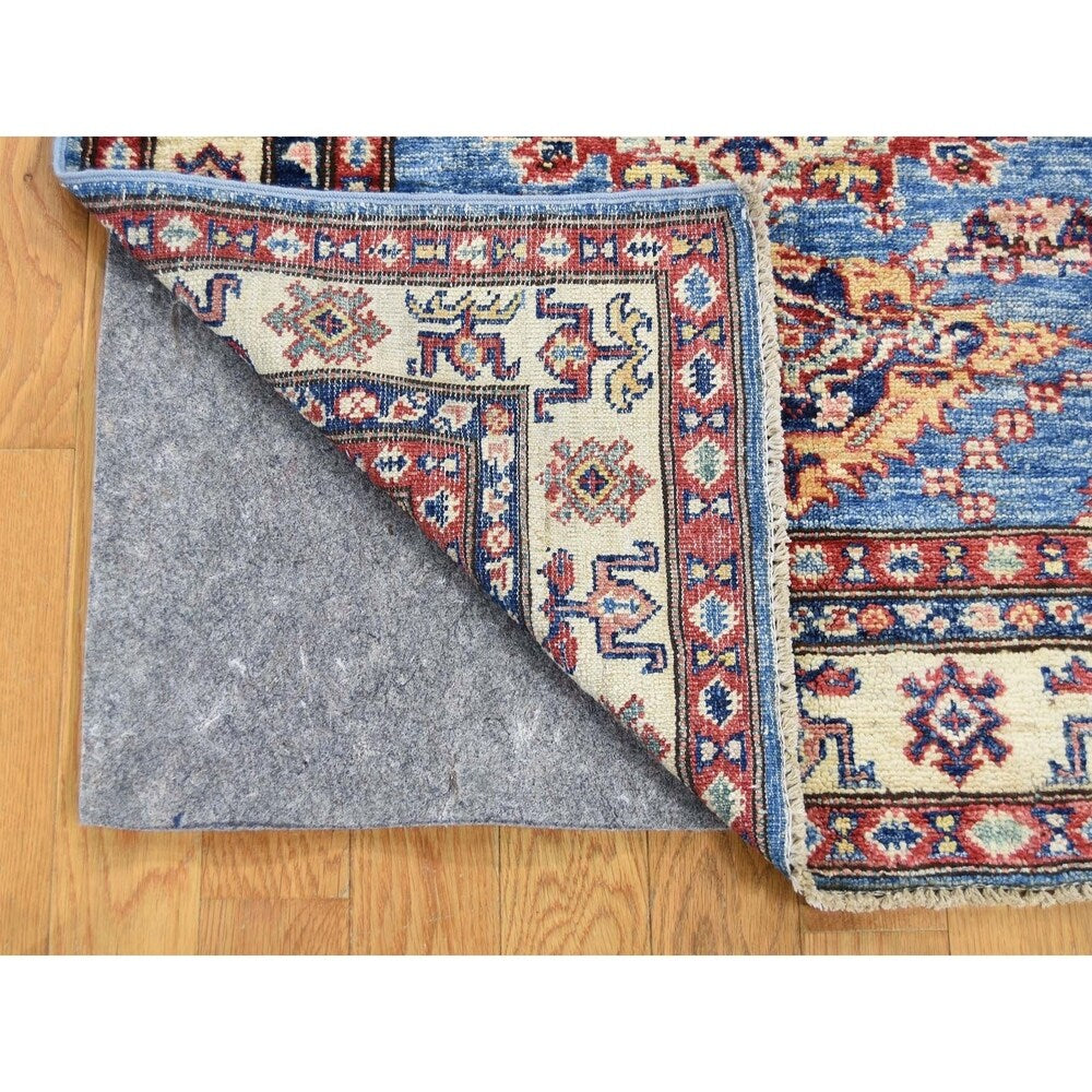 Shahbanu Rugs Super Kazak Pure Wool Geometric Design Hand-Knotted Oriental Rug (3'0" x 3'9") - 3'0" x 3'9"