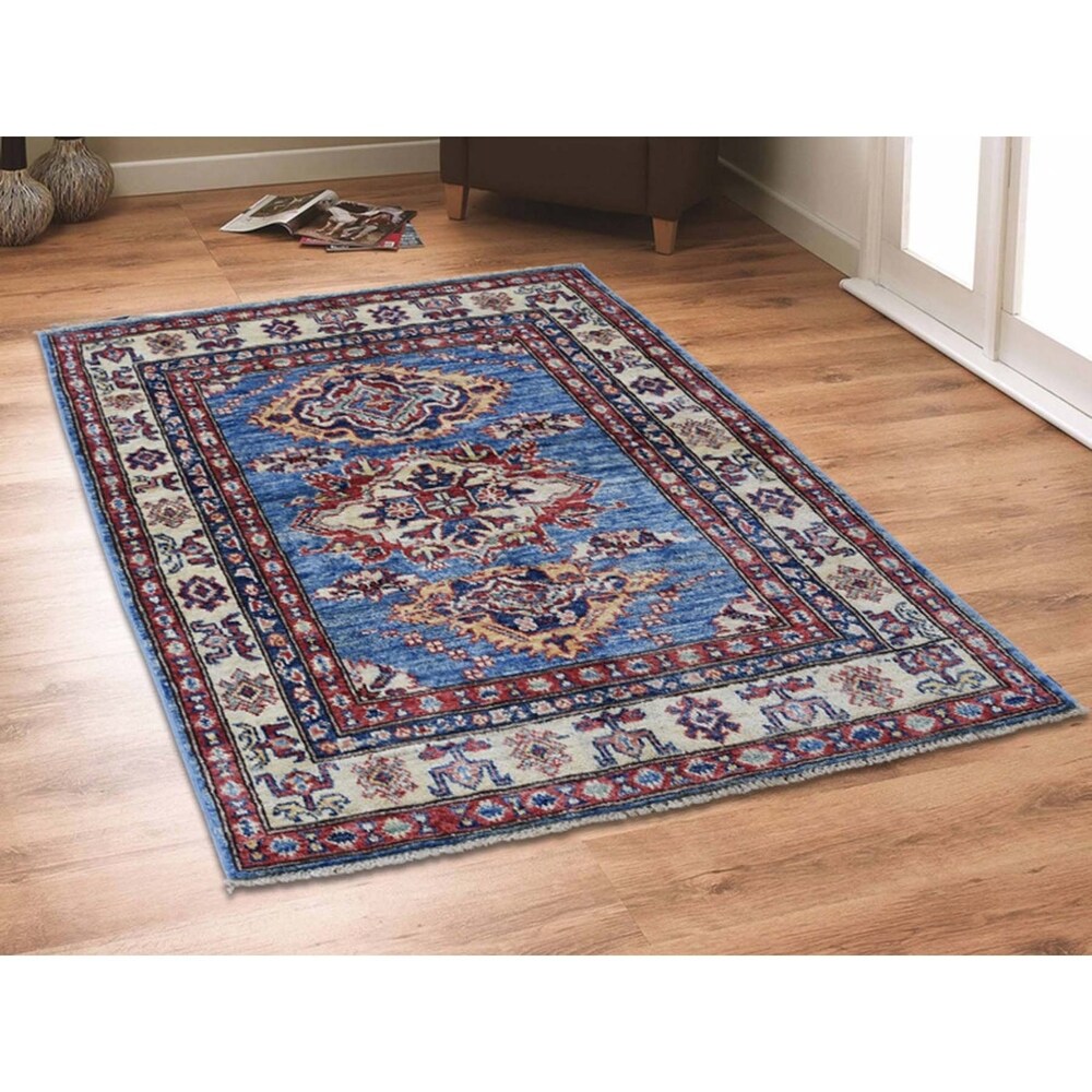 Shahbanu Rugs Super Kazak Pure Wool Geometric Design Hand-Knotted Oriental Rug (3'0" x 3'9") - 3'0" x 3'9"
