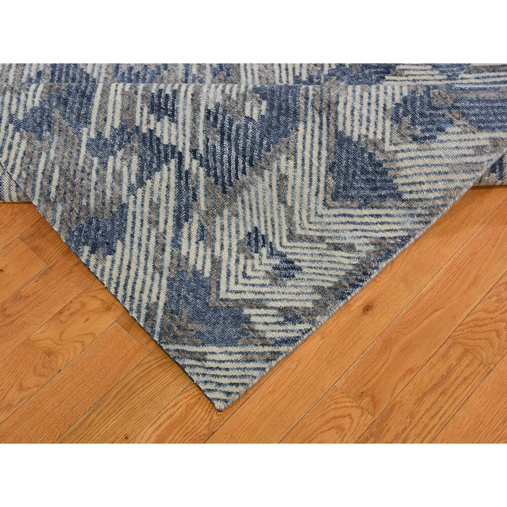 Shahbanu Rugs THE COMPLEXION,Silk With Oxidized Wool Hand-Knotted Modern Rug (8'9" x 12'2") - 8'9" x 12'2"