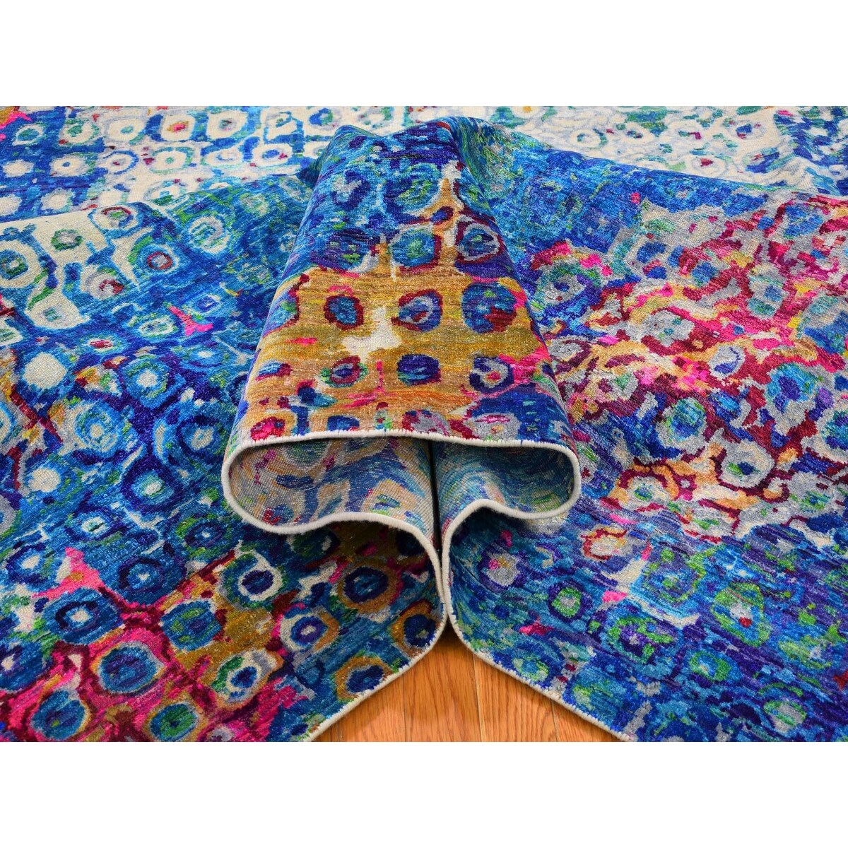 Shahbanu Rugs THE PEACOCK, Sari Silk Colorful Hand Knotted Oriental Rug (9'0" x 12'0") - 9'0" x 12'0"