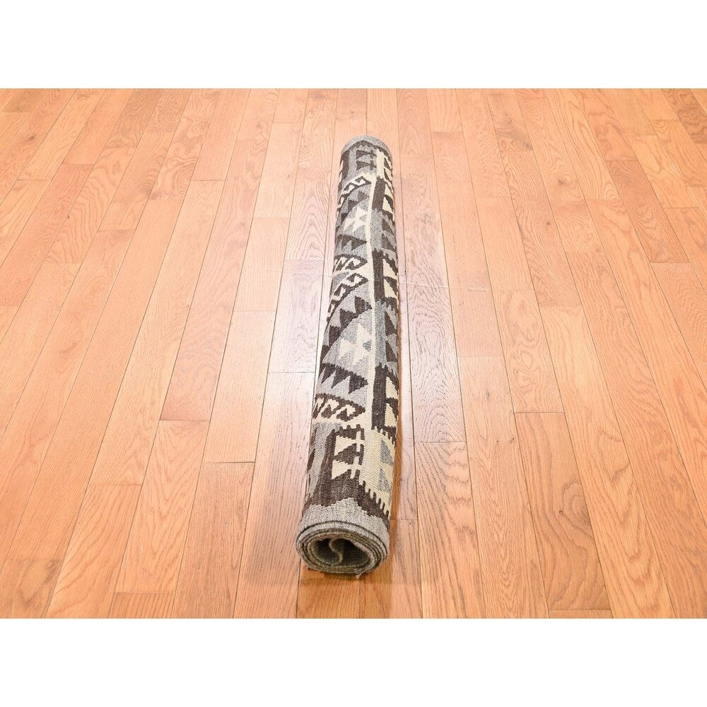 Shahbanu Rugs Undyed Natural Wool Afghan Kilim Reversible Hand Woven Oriental Rug (4'0" x 6'3") - 4'0" x 6'3"