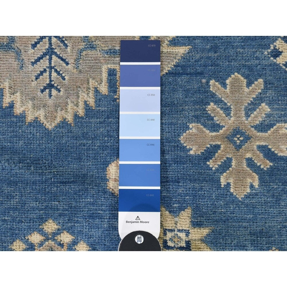 Shahbanu Rugs Vintage Look Kazak Pure Wool Octagonal Hand-Knotted Rug (7'9" x 8'0") - 7'9" x 8'0"
