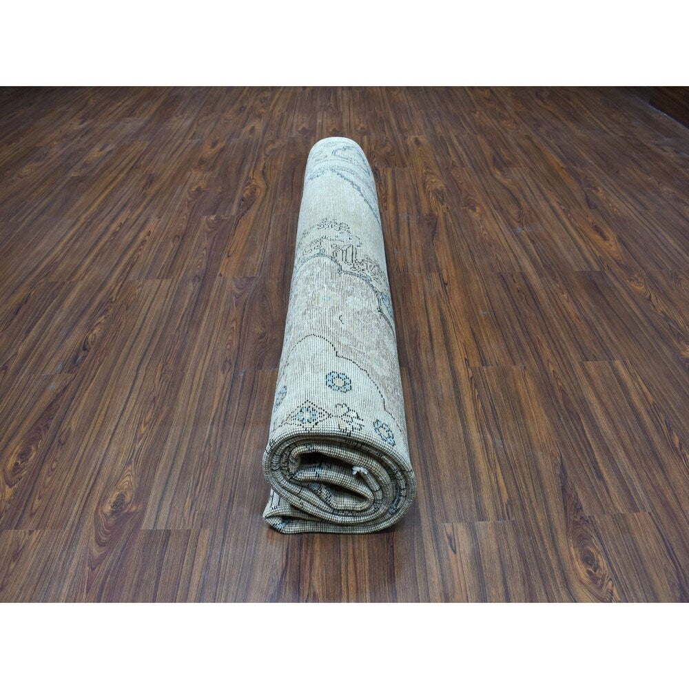 Shahbanu Rugs Vintage White Wash Tabriz Worn Wool Hand-Knotted Oriental Rug (9'5" x 10'8") - 9'5" x 10'8"