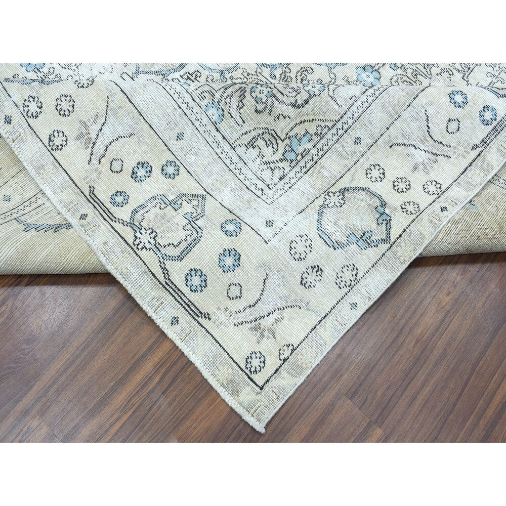 Shahbanu Rugs Vintage White Wash Tabriz Worn Wool Hand-Knotted Oriental Rug (9'5" x 10'8") - 9'5" x 10'8"