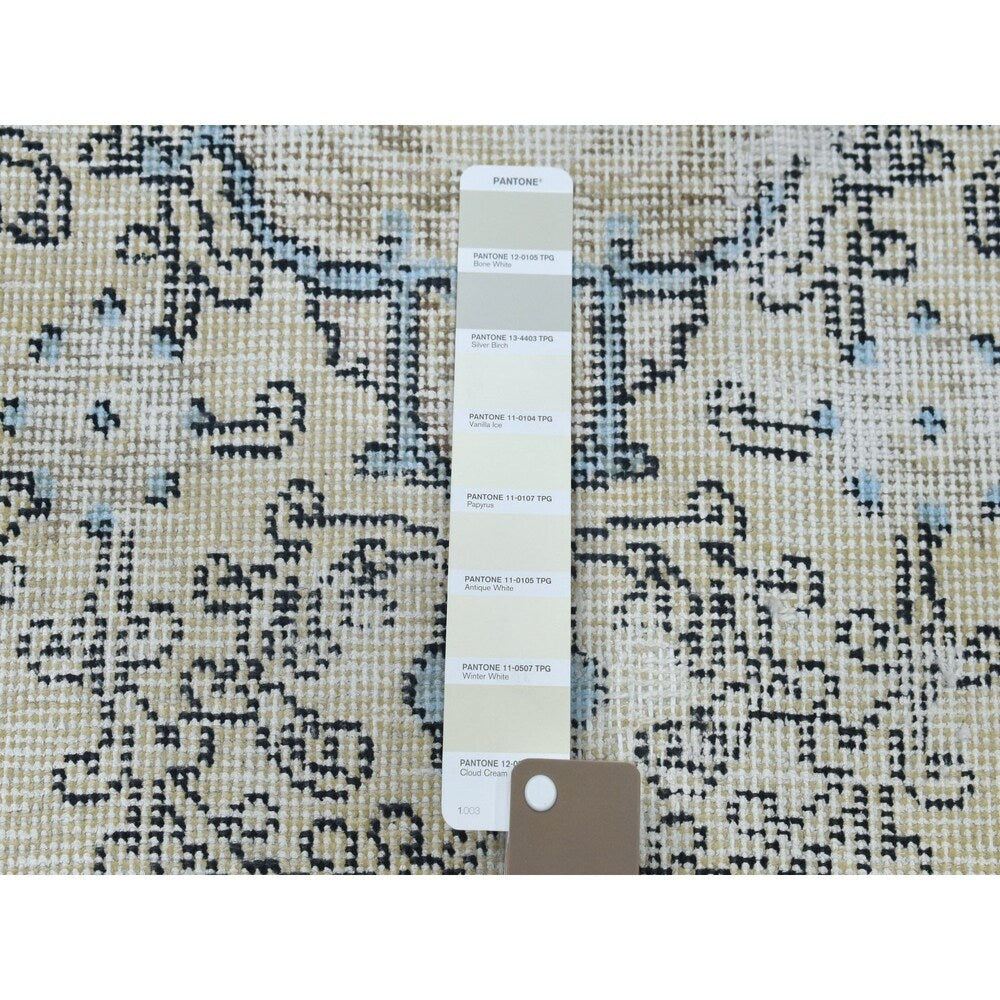 Shahbanu Rugs Vintage White Wash Tabriz Worn Wool Hand-Knotted Oriental Rug (9'5" x 10'8") - 9'5" x 10'8"