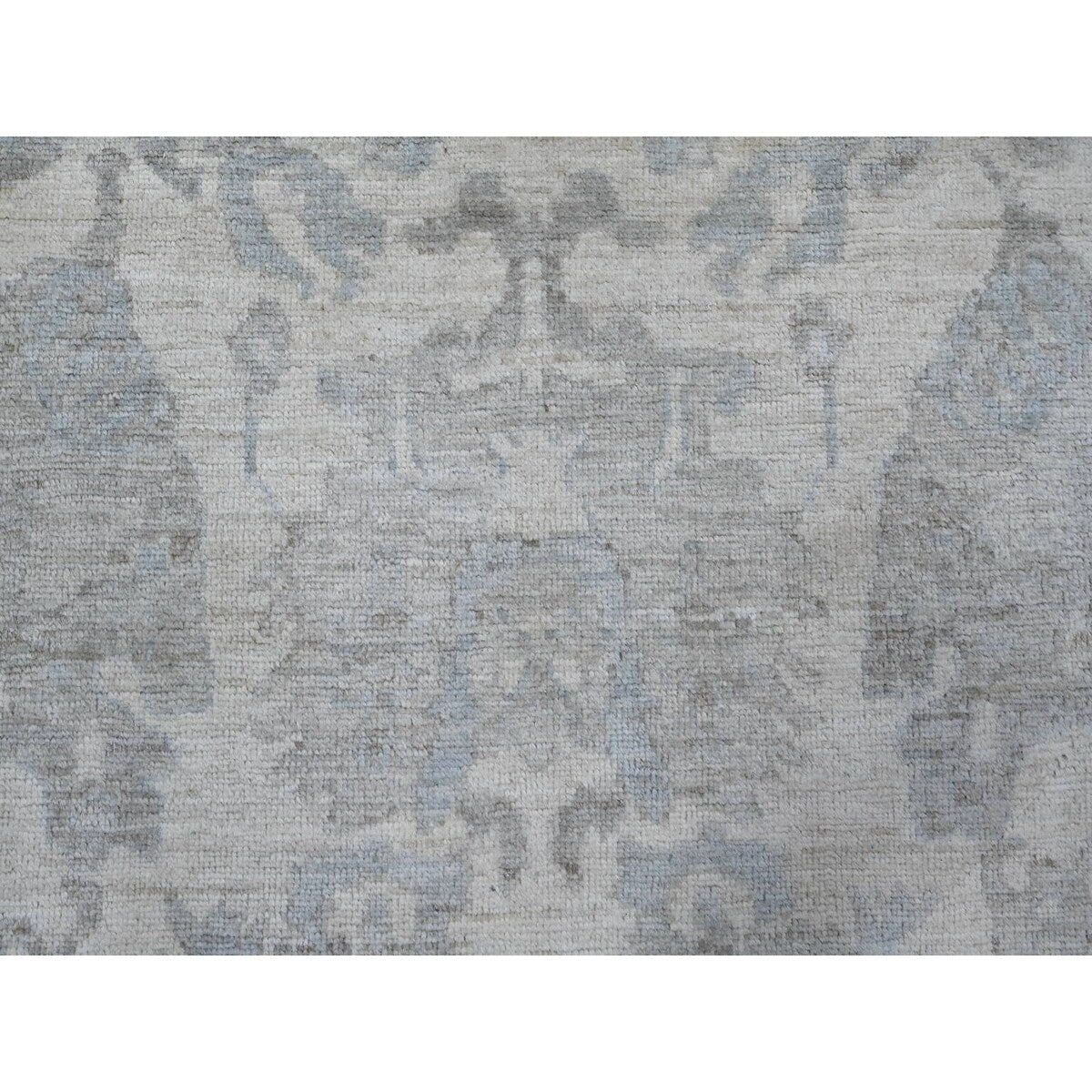 Shahbanu Rugs Whisper White Hand Knotted Wool Weft Village Floral Medallions Faded Afghan Oushak Rug (8'10"x11'10")