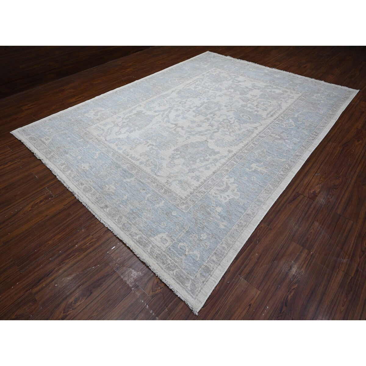 Shahbanu Rugs Whisper White Hand Knotted Wool Weft Village Floral Medallions Faded Afghan Oushak Rug (8'10"x11'10")