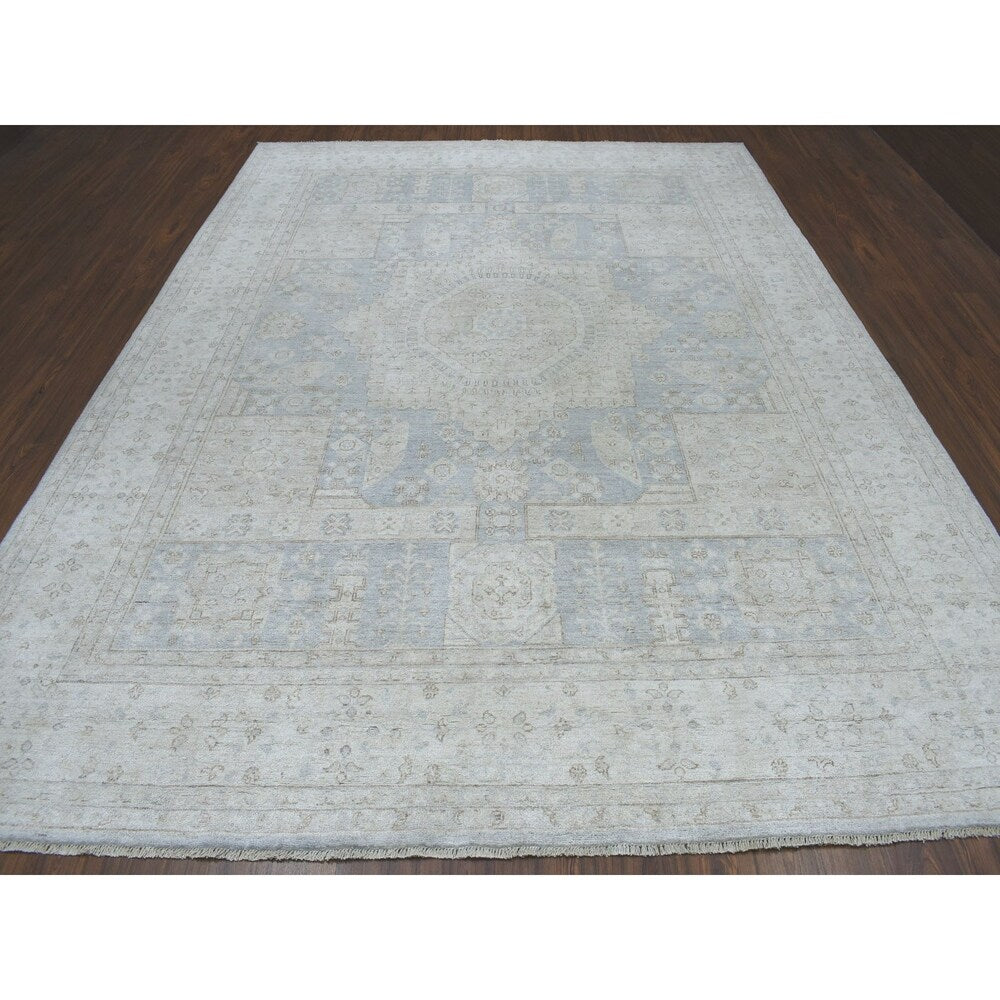 Shahbanu Rugs White Wash Peshawar With Mamluk Design Gray Pure Wool Hand-Knotted Rug (8'10" x 11'9") - 8'10" x 11'9"