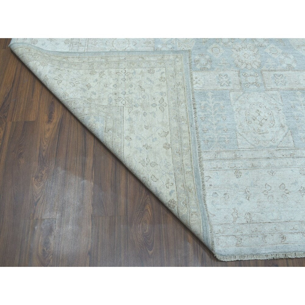 Shahbanu Rugs White Wash Peshawar With Mamluk Design Gray Pure Wool Hand-Knotted Rug (8'10" x 11'9") - 8'10" x 11'9"
