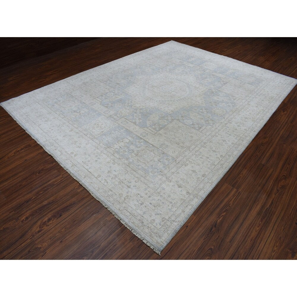 Shahbanu Rugs White Wash Peshawar With Mamluk Design Gray Pure Wool Hand-Knotted Rug (8'10" x 11'9") - 8'10" x 11'9"