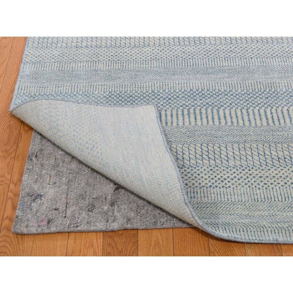 Shahbanu Rugs Wool And Silk Grass Design Gallery Size Hand-Knotted Oriental Rug (8'1" x 18'2") - 8'1" x 18'2"