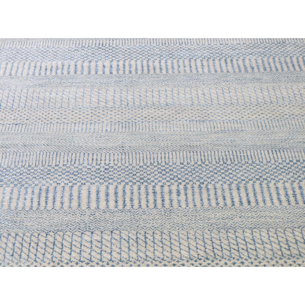 Shahbanu Rugs Wool And Silk Grass Design Gallery Size Hand-Knotted Oriental Rug (8'1" x 18'2") - 8'1" x 18'2"