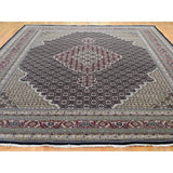Shahbanu Rugs Wool and Silk Tabriz Mahi Hand-Knotted Oriental Rug (9'0" x 12'0") - 9'0" x 12'0"