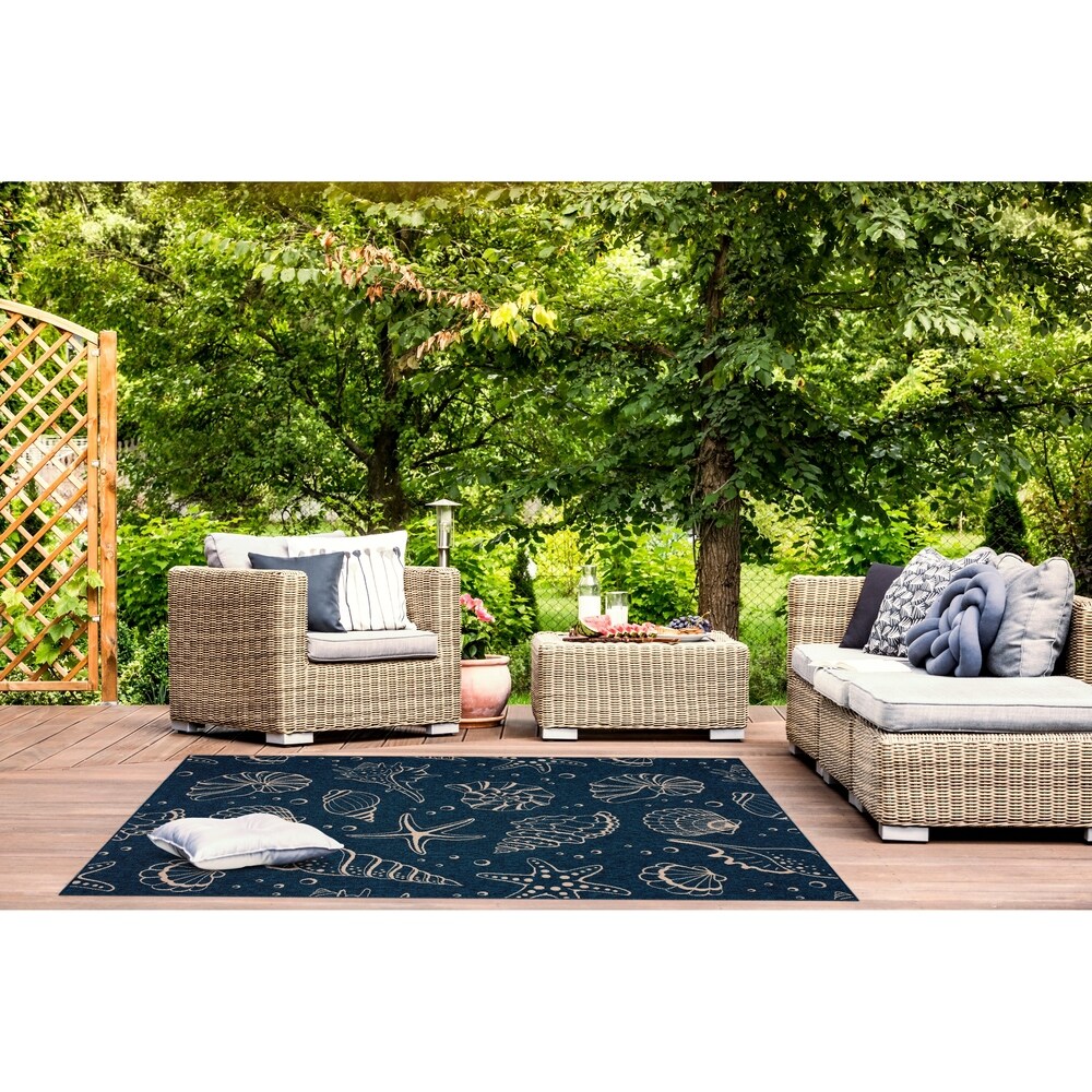 Shells Navy Beige Transitional Design Indoor/Outdoor Area Rug - 7'10" X 10'2"