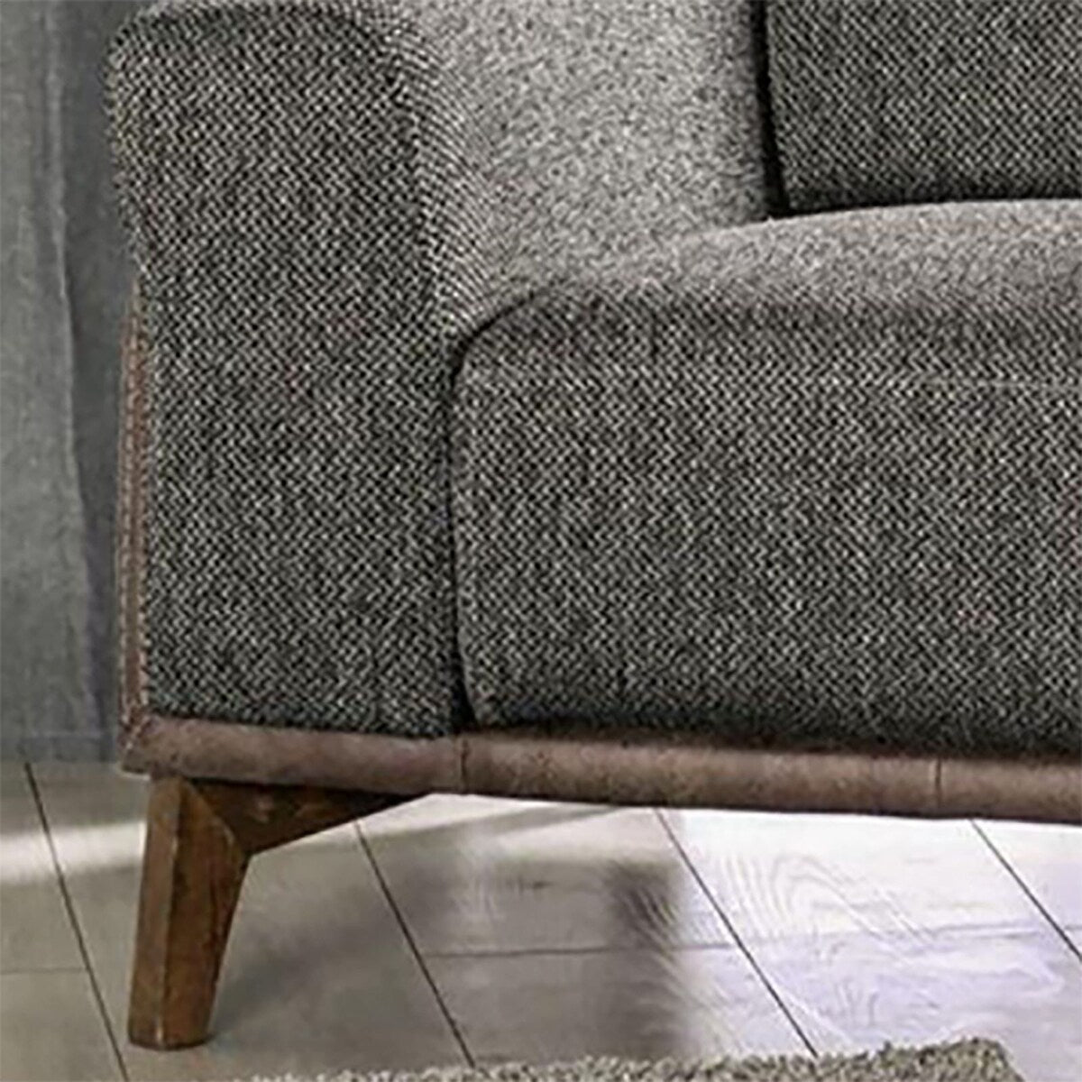 Shiuey Loveseat