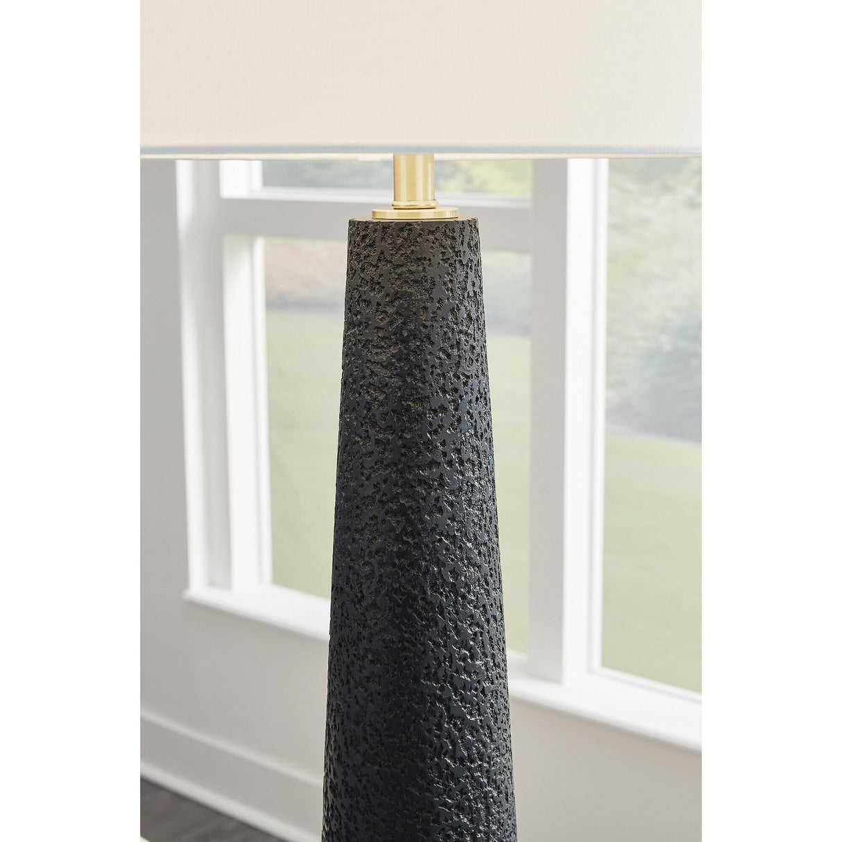 Signature Design by Ashley Hallburg Black Floor Lamp - 21.25" W x 21.25" D x 68.5" H