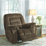 Hengen Contemporary Zero Wall Recliner Brown
