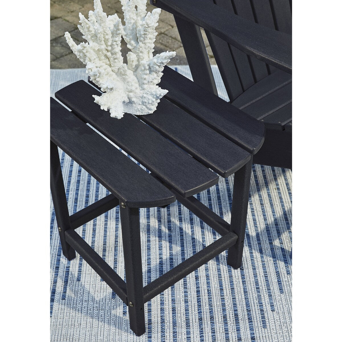Signature Design by Ashley Sundown Treasure Black End Table - 15" W x 18.88" D x 18" H
