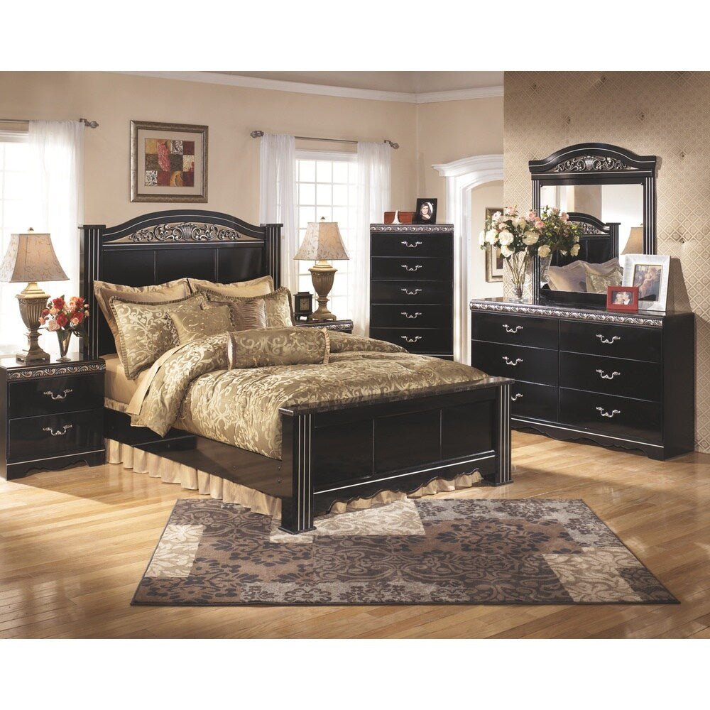 Signature Designs by Ashley 'Constellations' 5-drawer Glossy Black Chest