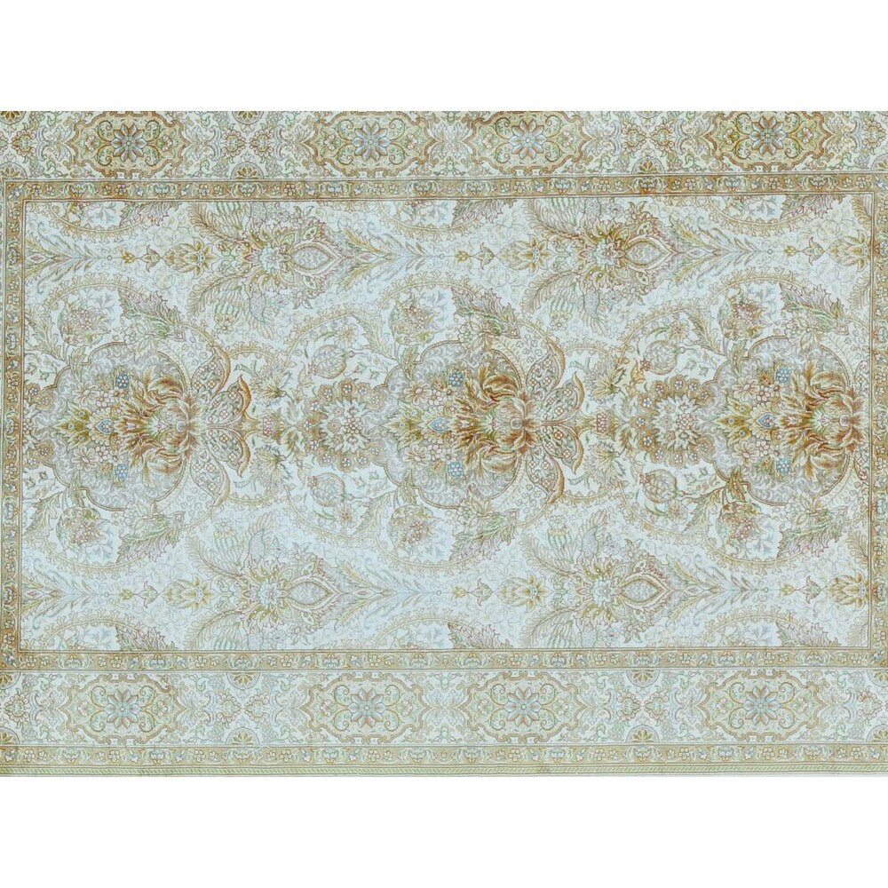 Silken Esfahan Soft Colors 400 KPSI Handmade Oriental Rug