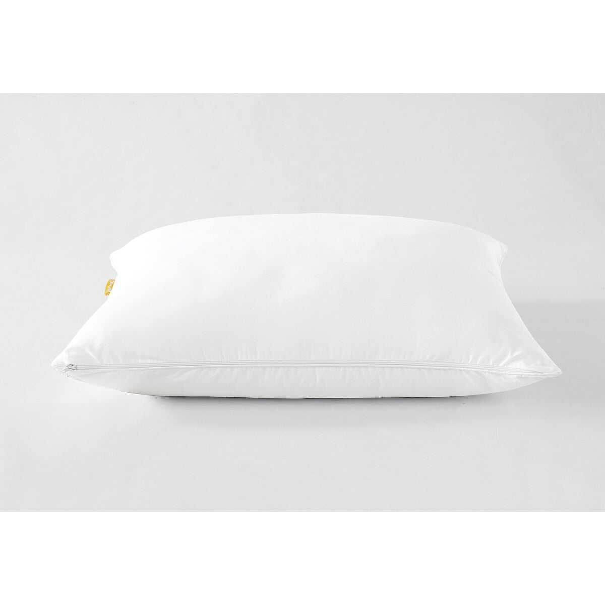 Simmons Down Alternative/Memory Foam Hybrid Standard/Queen 20x26 Pillow