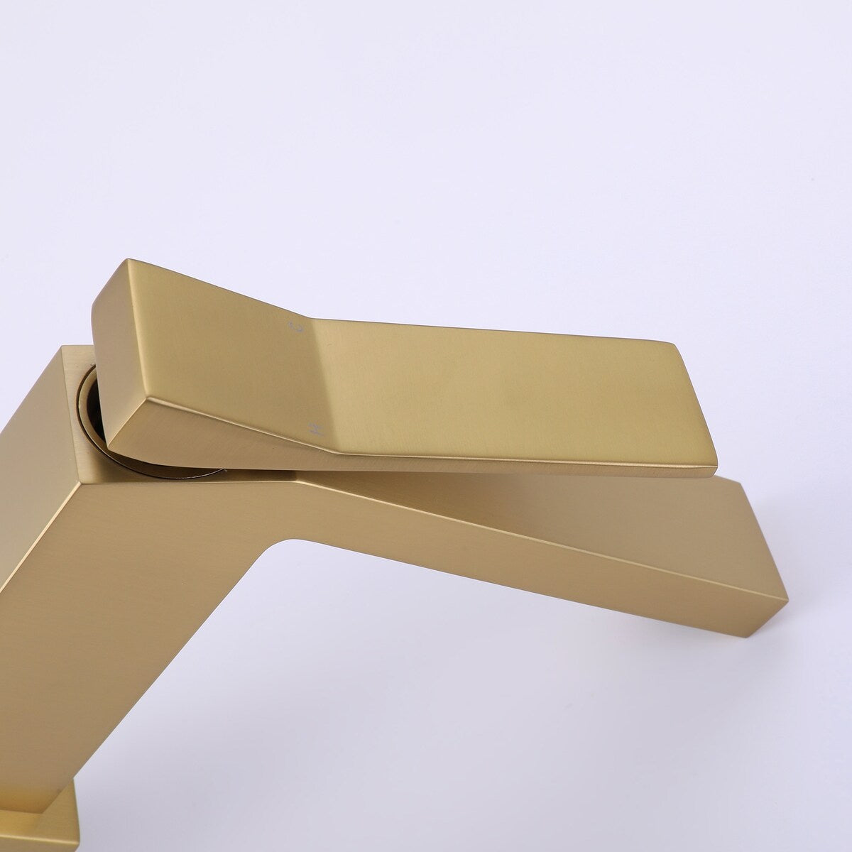 Single Handle Bathroom Faucet with Deck Plate Brass 1 Hole Modern Bathroom Sink Basin Faucets