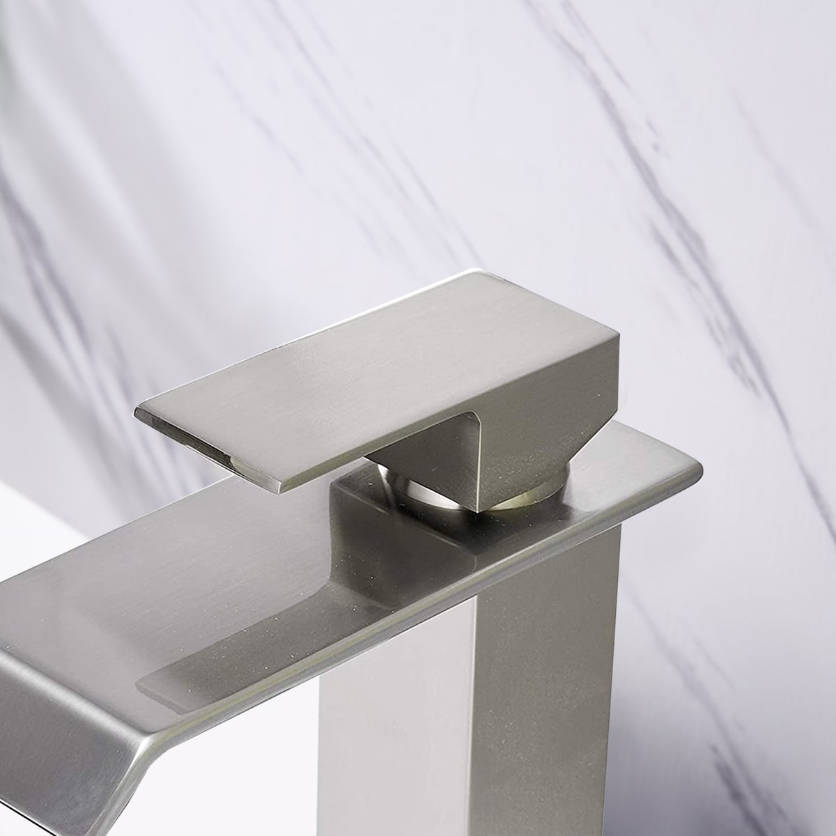 Single Handle Bathroom Faucet with Pop-Up Drain Assembly - Lead-Free, Rust-Resistant, High-Quality Sink Faucet for Bathroom