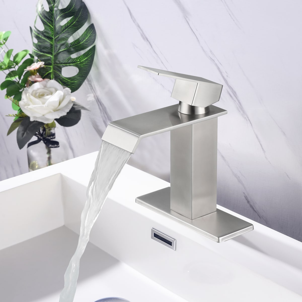 Single Handle Bathroom Faucet with Pop-Up Drain Assembly - Lead-Free, Rust-Resistant, High-Quality Sink Faucet for Bathroom