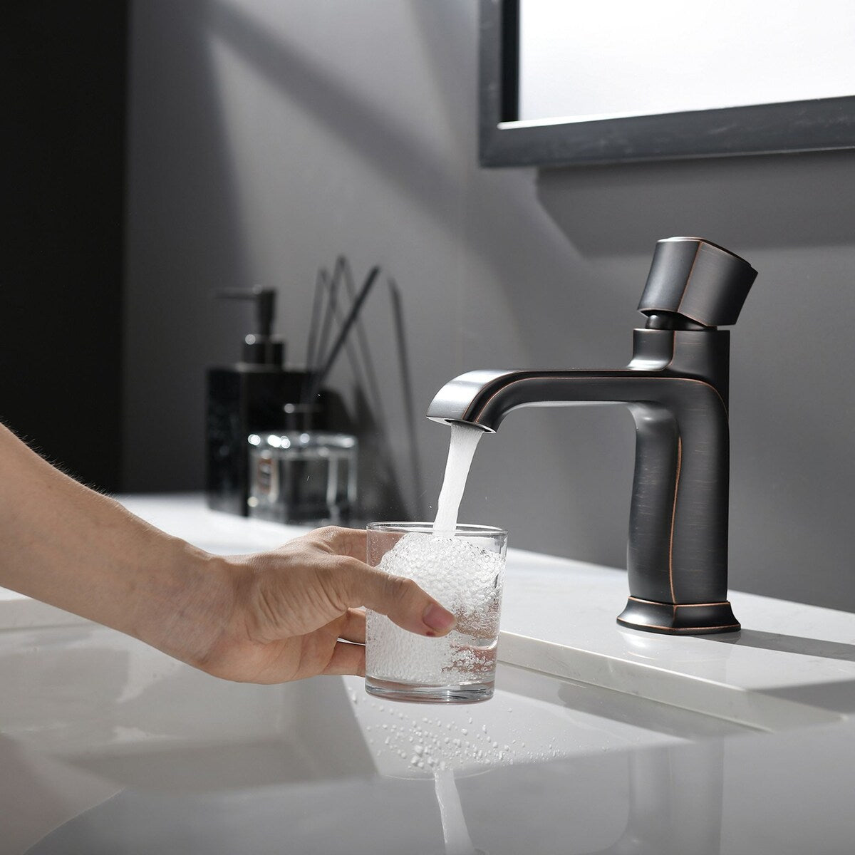 Single Handle Bathroom Faucet