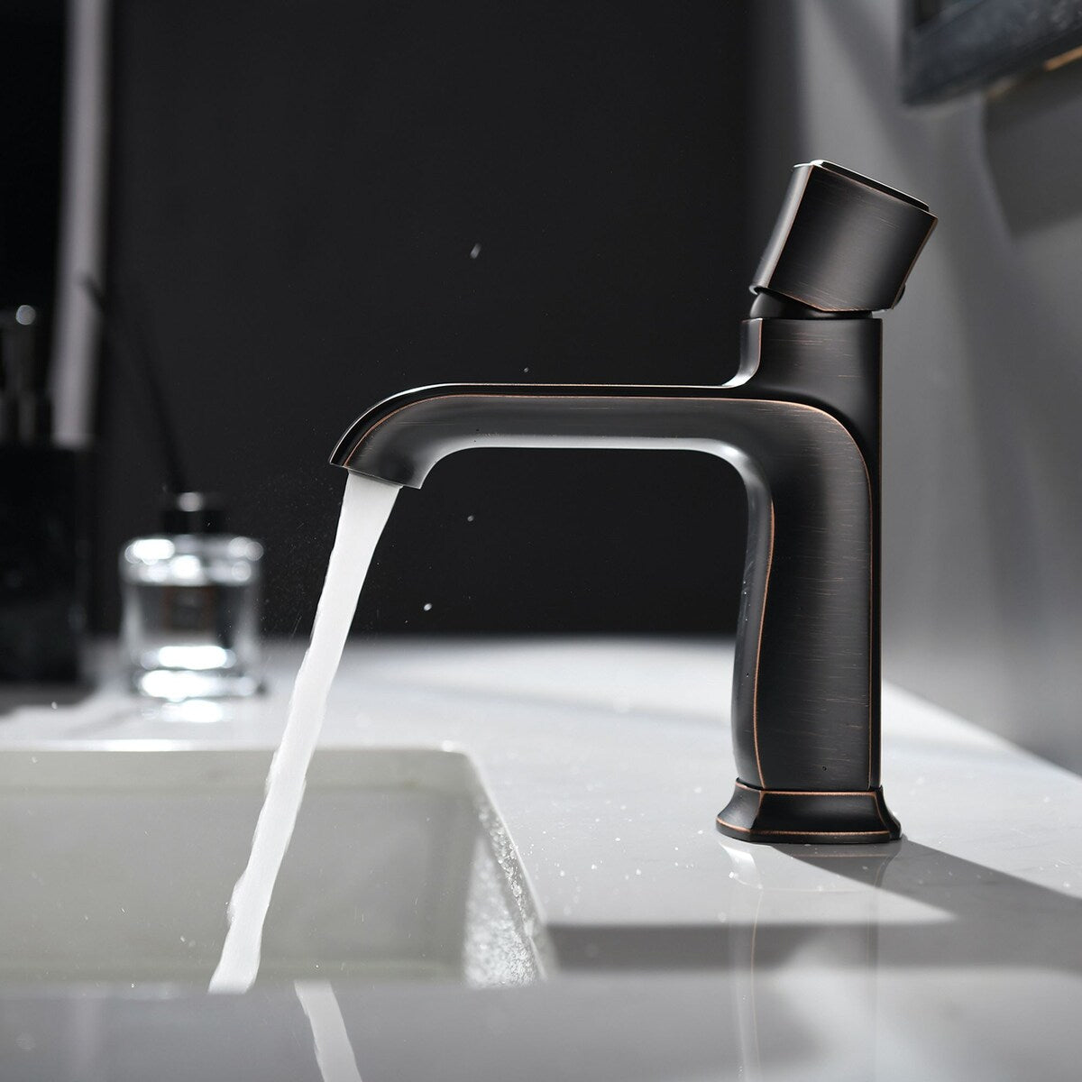 Single Handle Bathroom Faucet