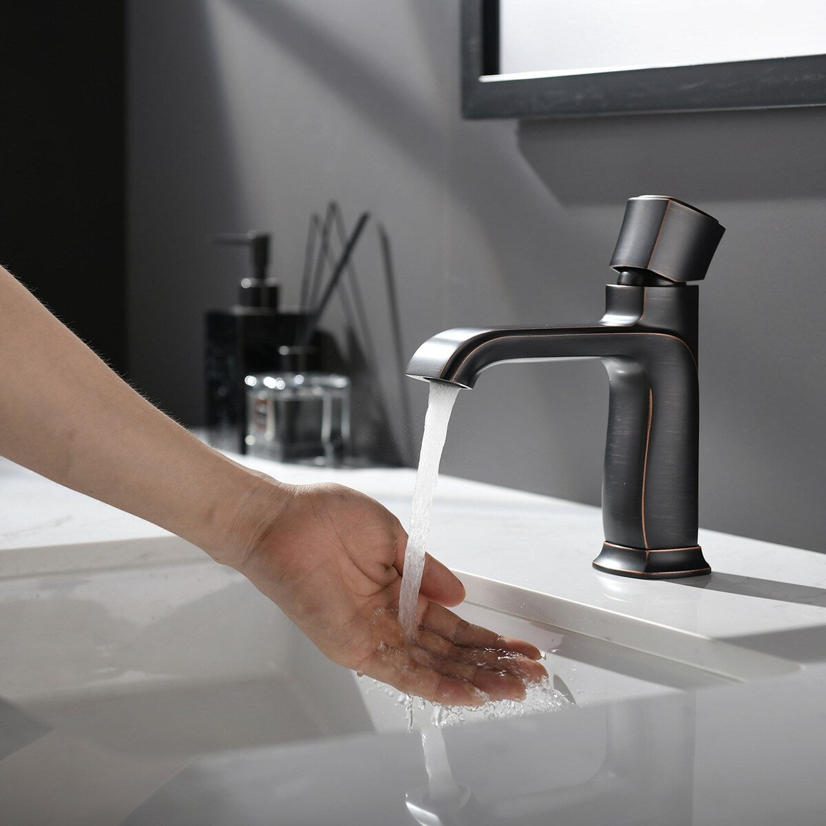 Single Handle Bathroom Faucet