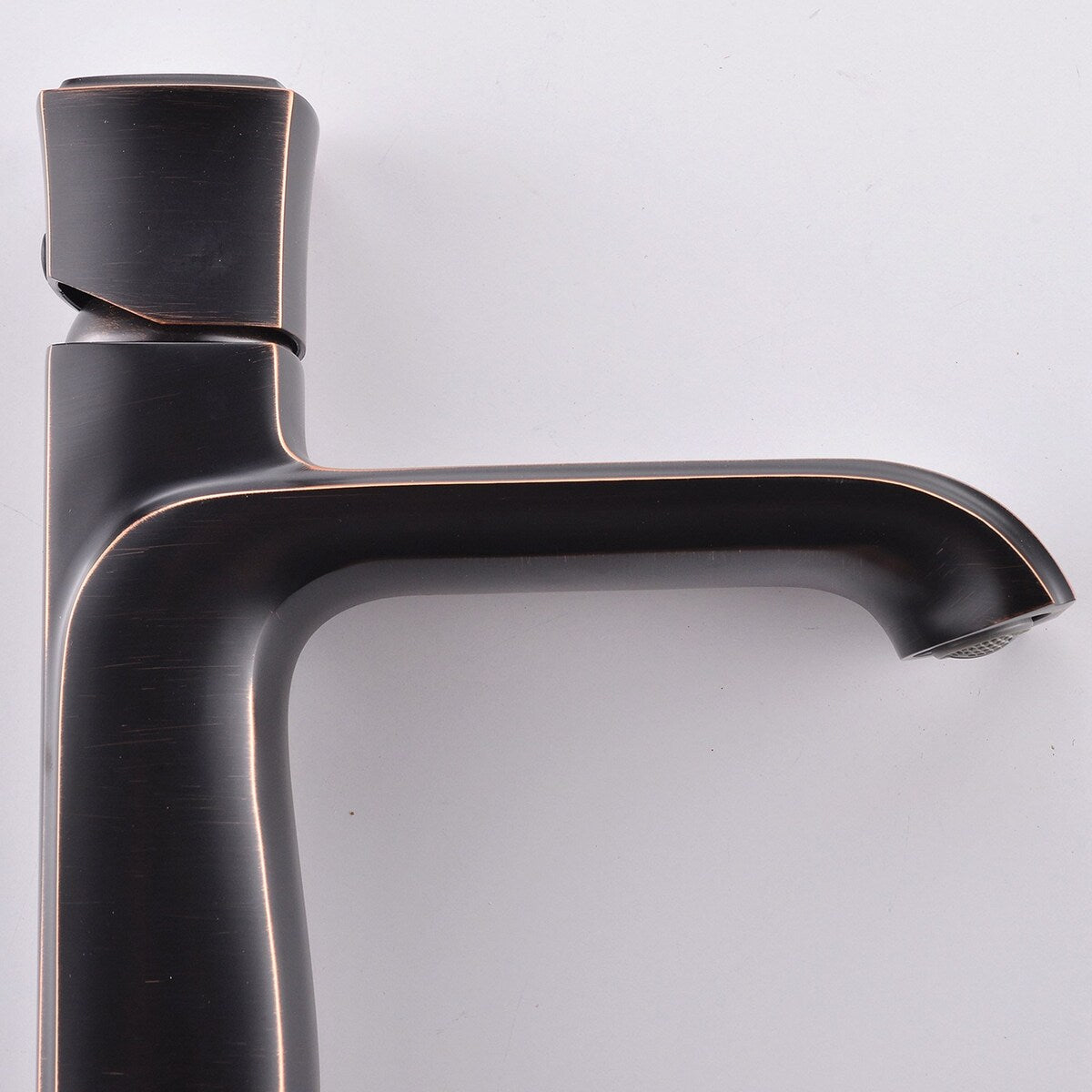 Single Handle Bathroom Faucet