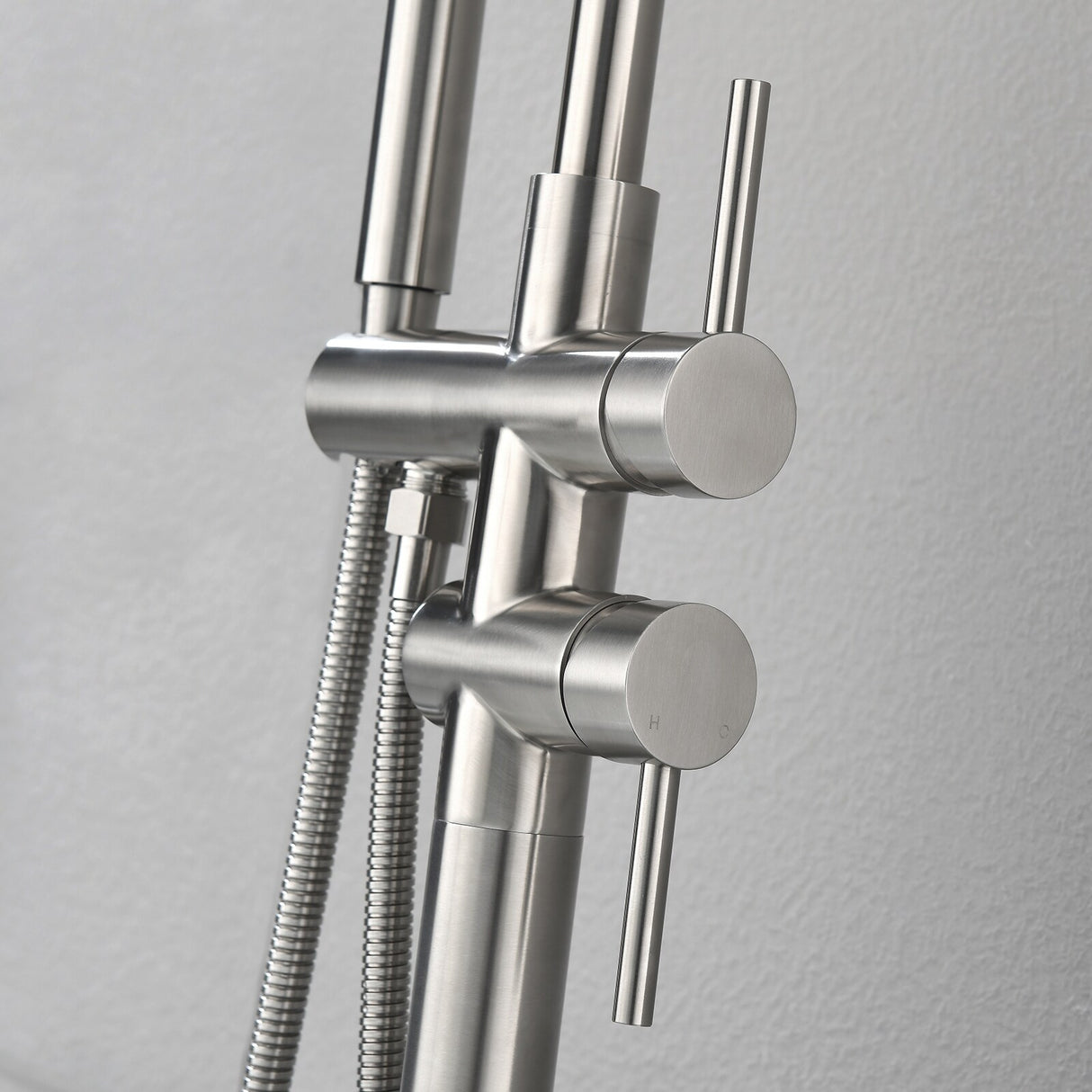 Single Handle Floor Mounted Gooseneck Freestanding Tub Filler