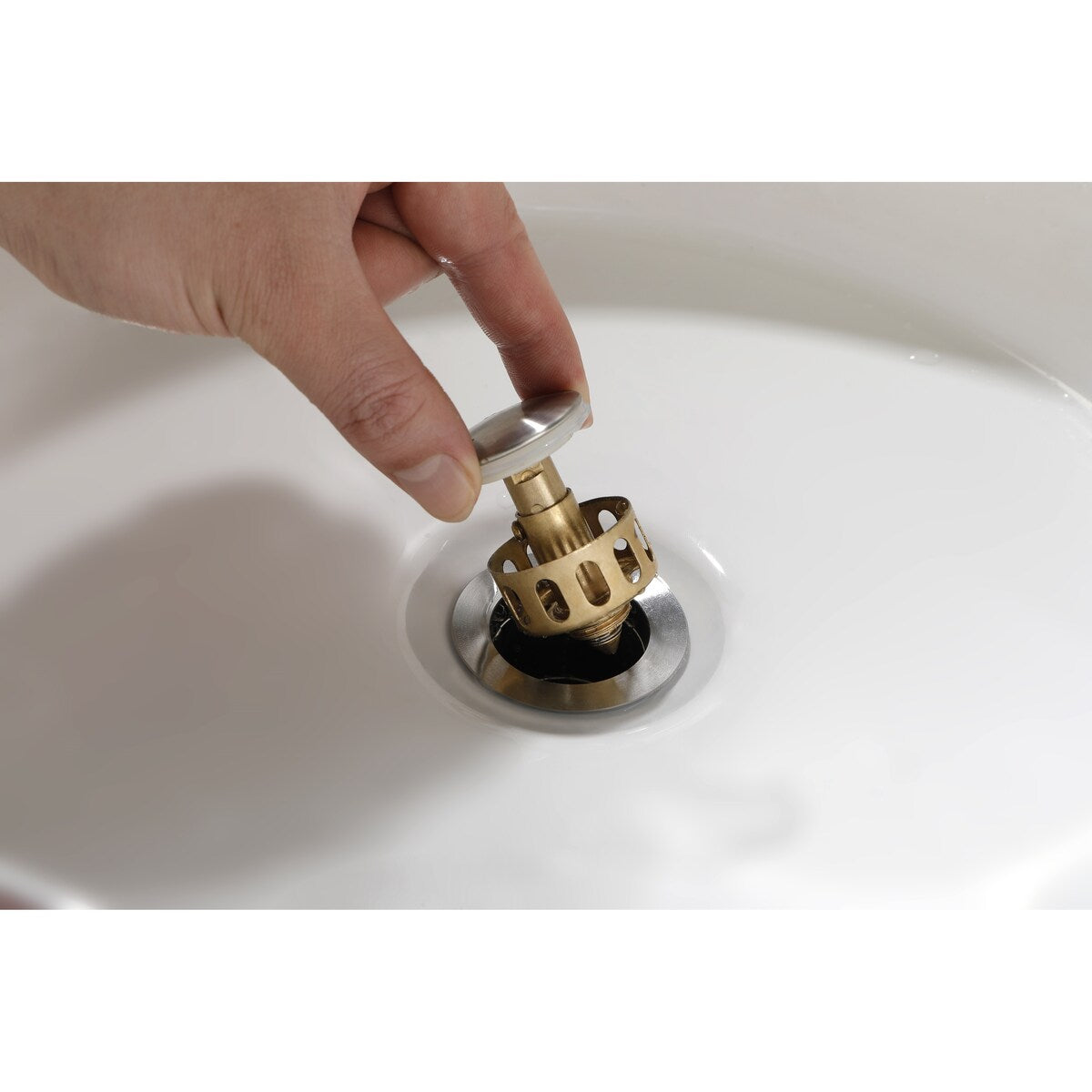 Single-Handle Gold Bathroom Faucet for Vanity - Durable and Stylish Design