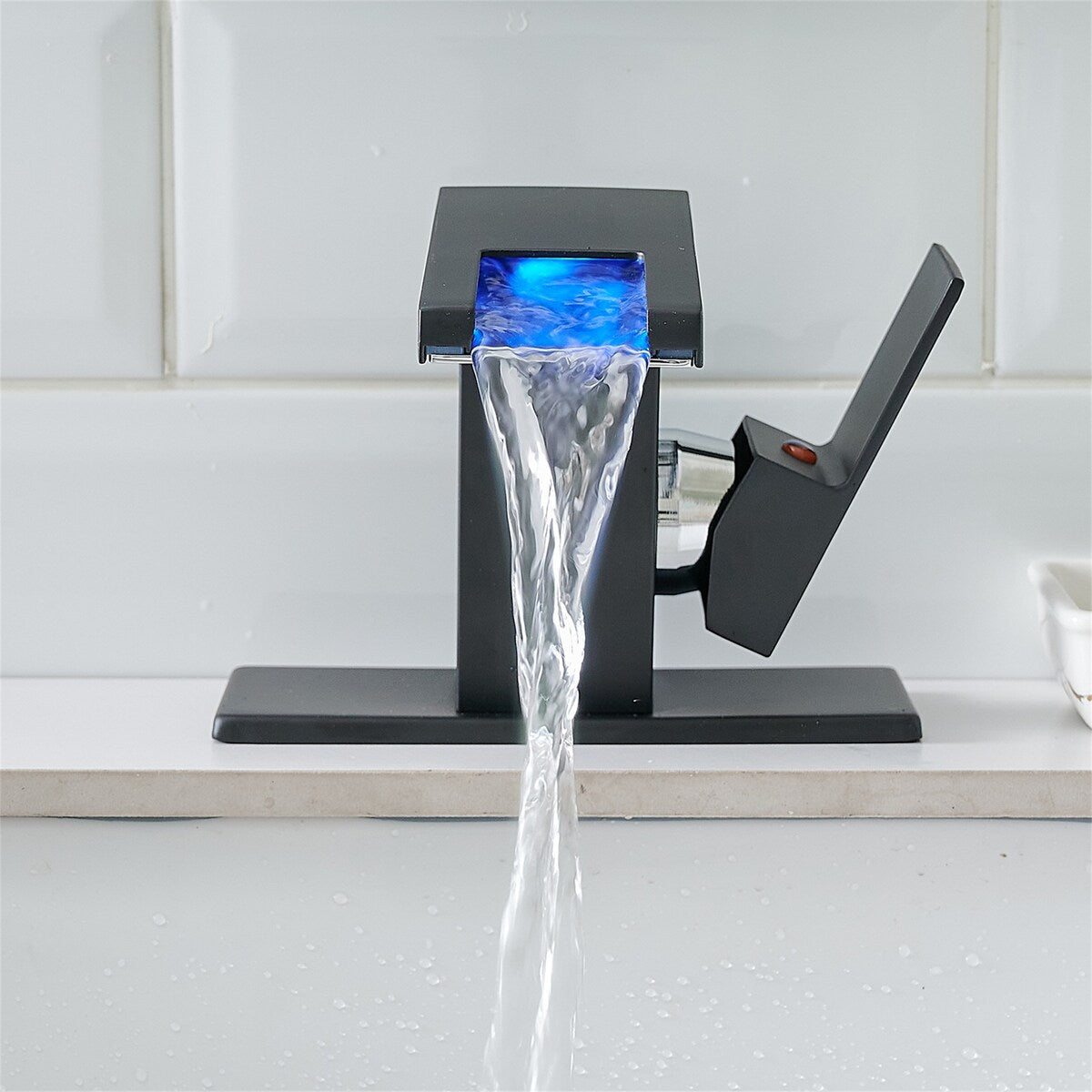 Single Handle LED Bathroom Faucet Modern 1 Holes Bathroom Sink Basin Vanity Faucets with LED Light Matte Black