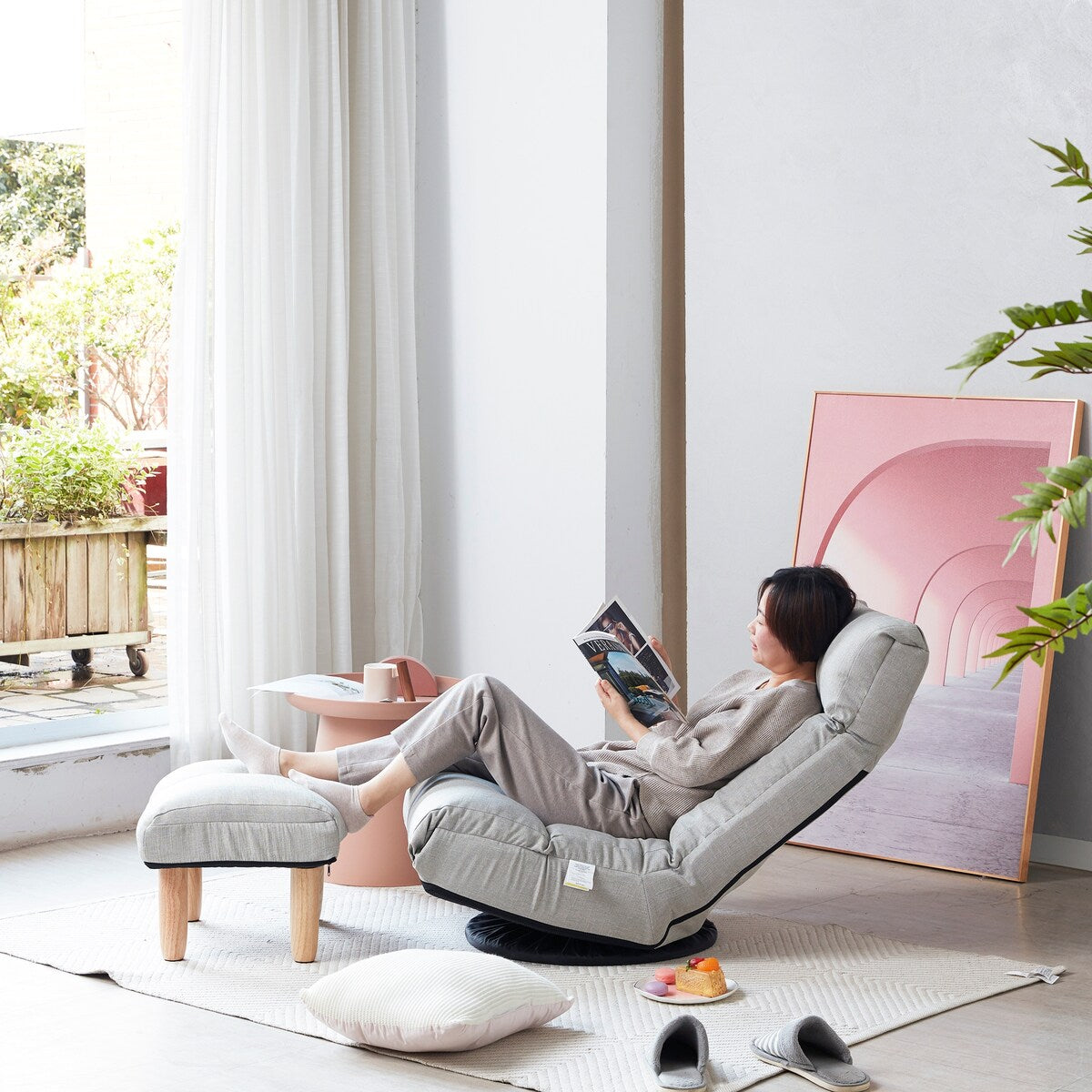 Adjustable Floor Game Chair Reclining Chair with Stool