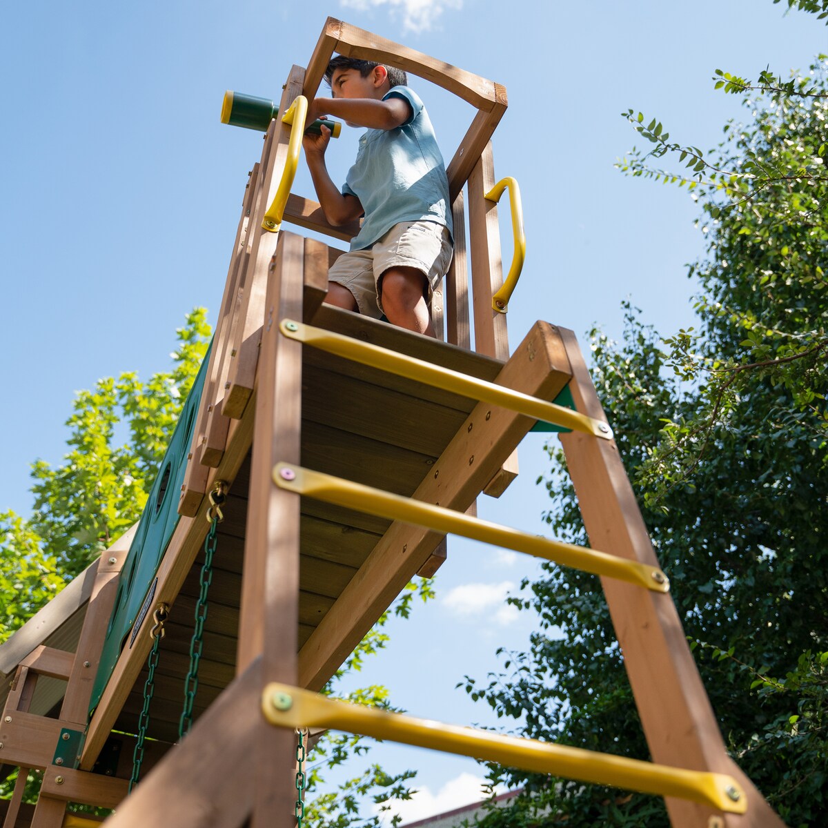Skyway Resort Wooden Outdoor Swing Set / Playset