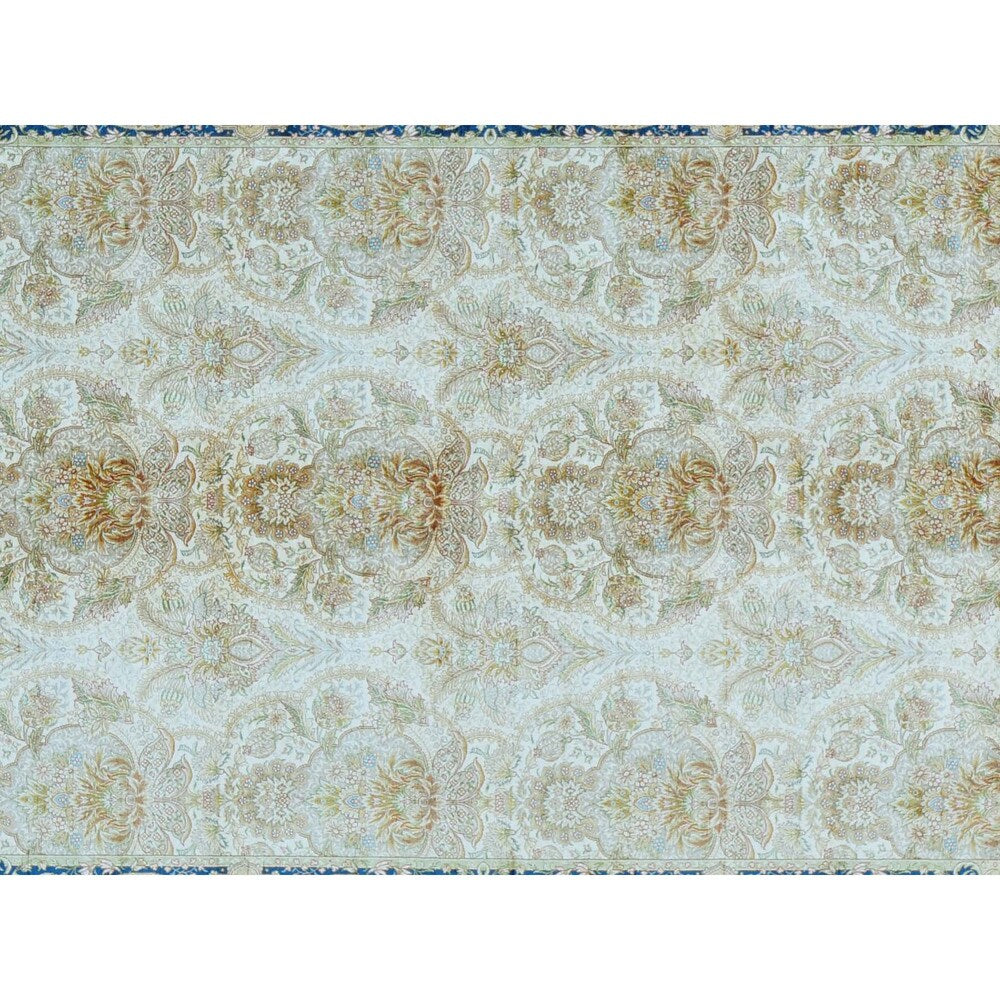 Soft Colors Silken Esfahan 400 KPSI Handmade Oriental Rug - 5'6 x 8'