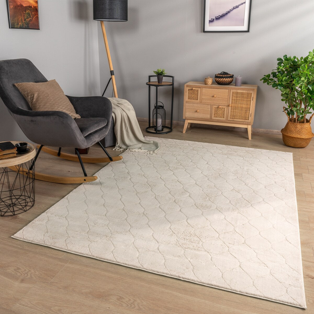 Soft Washable Area Rug with Diamond High-Low Effect