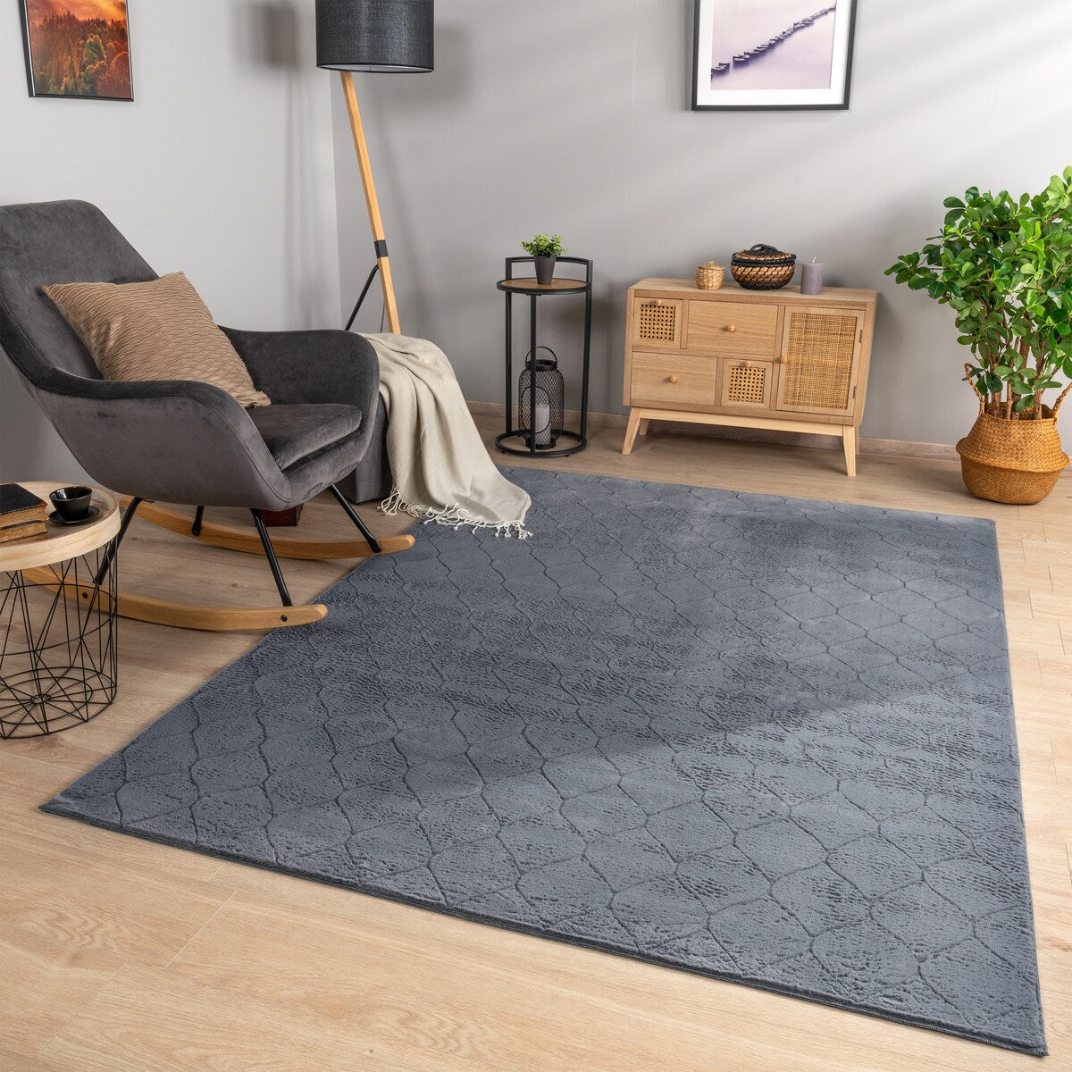 Soft Washable Area Rug with Diamond High-Low Effect