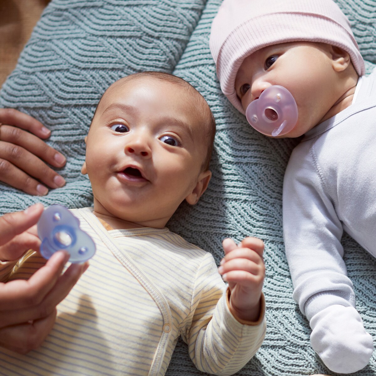 Soothie Heart Pacifier 2 Pack in Pink