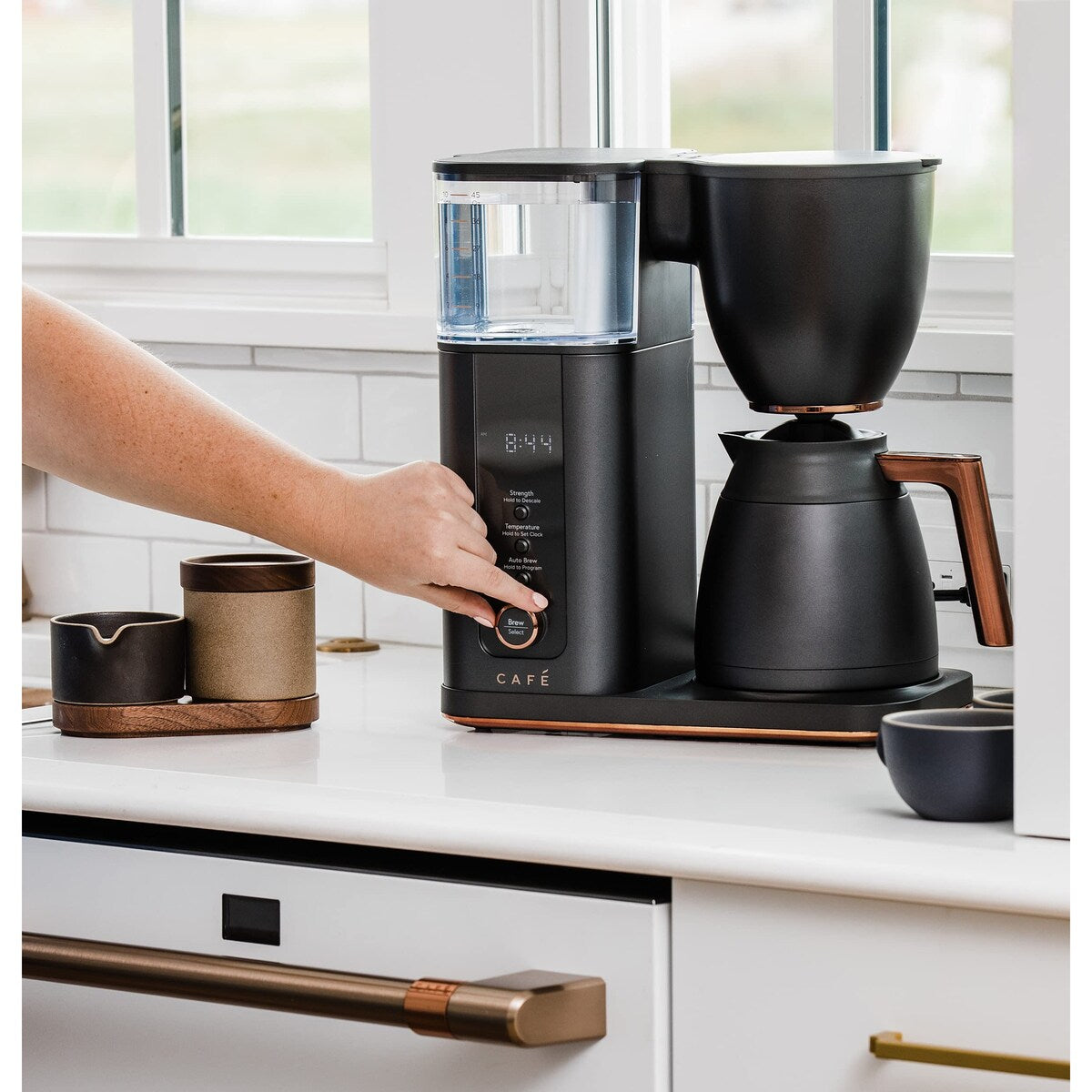 Specialty Drip Coffee Maker 10-Cup Insulated Thermal Carafe WiFi Enabled Voice-to-Brew Technology Smart Home Kitchen Essentials