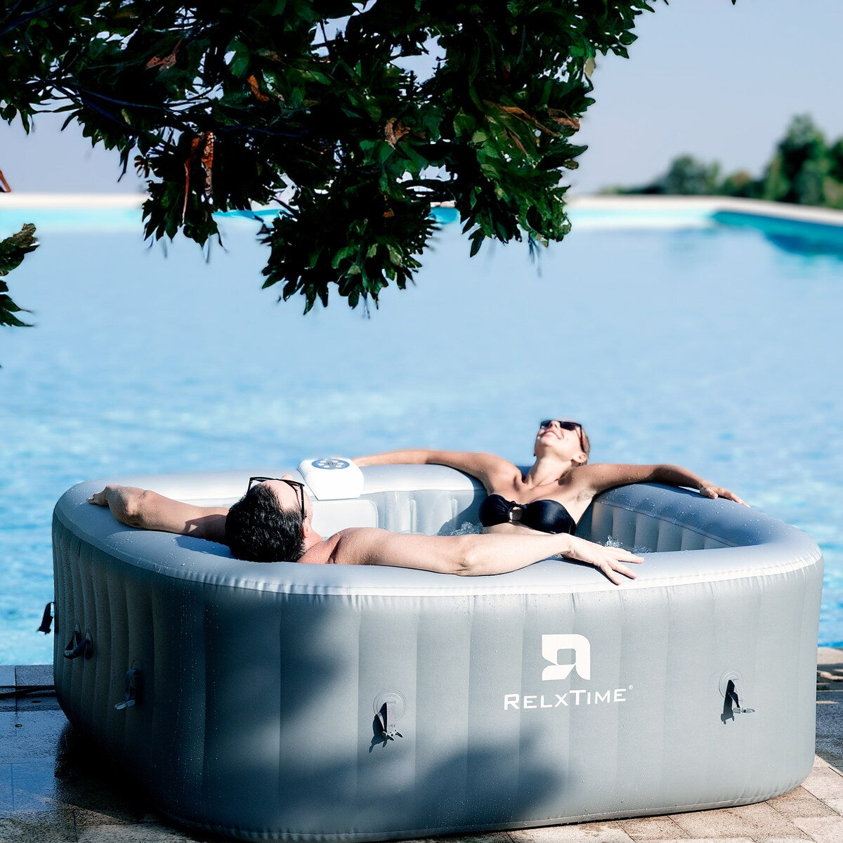 Square Inflatable Hot Tub Spa 4-6 Person