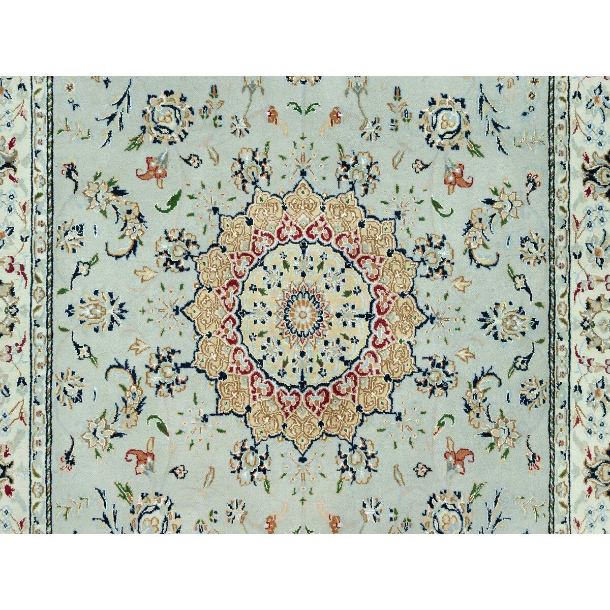 Squirrel Gray, Nain with Center Medallion Flower Design, Hand Knotted, Soft Wool, Oriental Rug 5'1"x8'2" - 5'1" x 8'2"