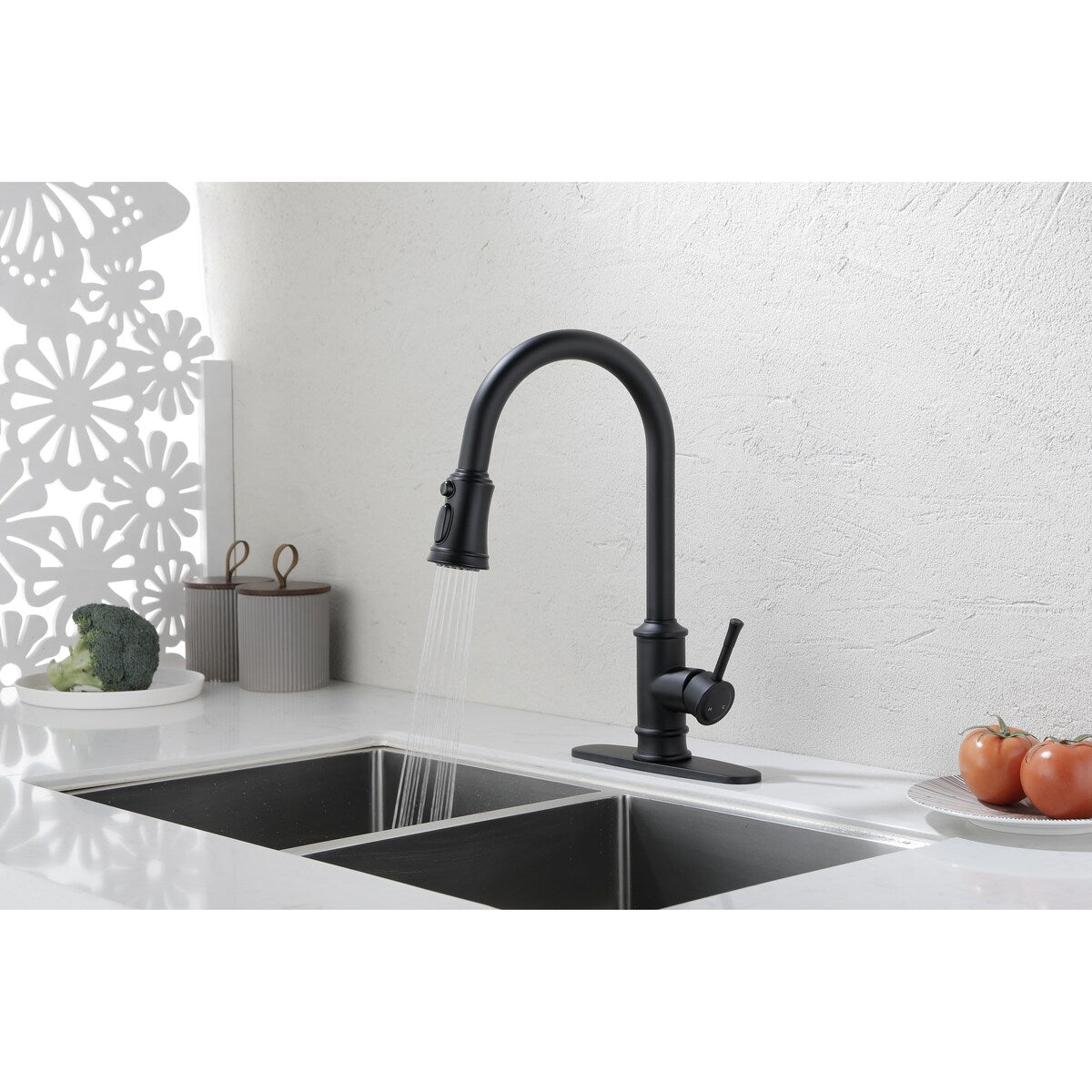 Stainless Steel Kitchen Faucet with Pull Out Spraye