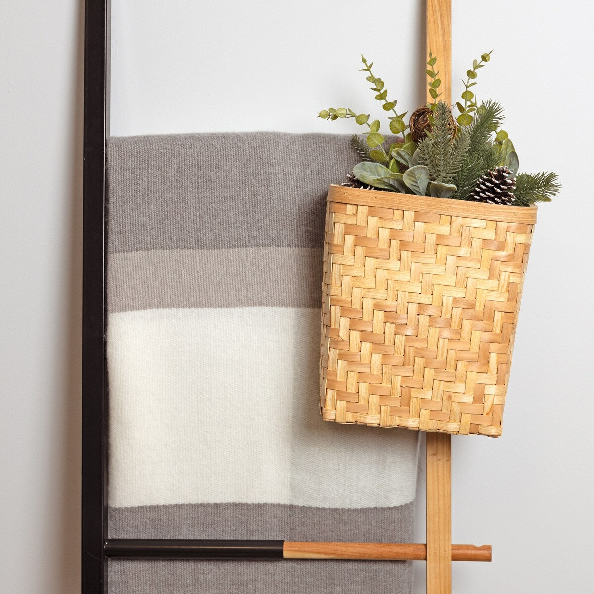 Stratton Home Decor Modern Farmhouse Woven Wall Basket with Faux Leather Handle