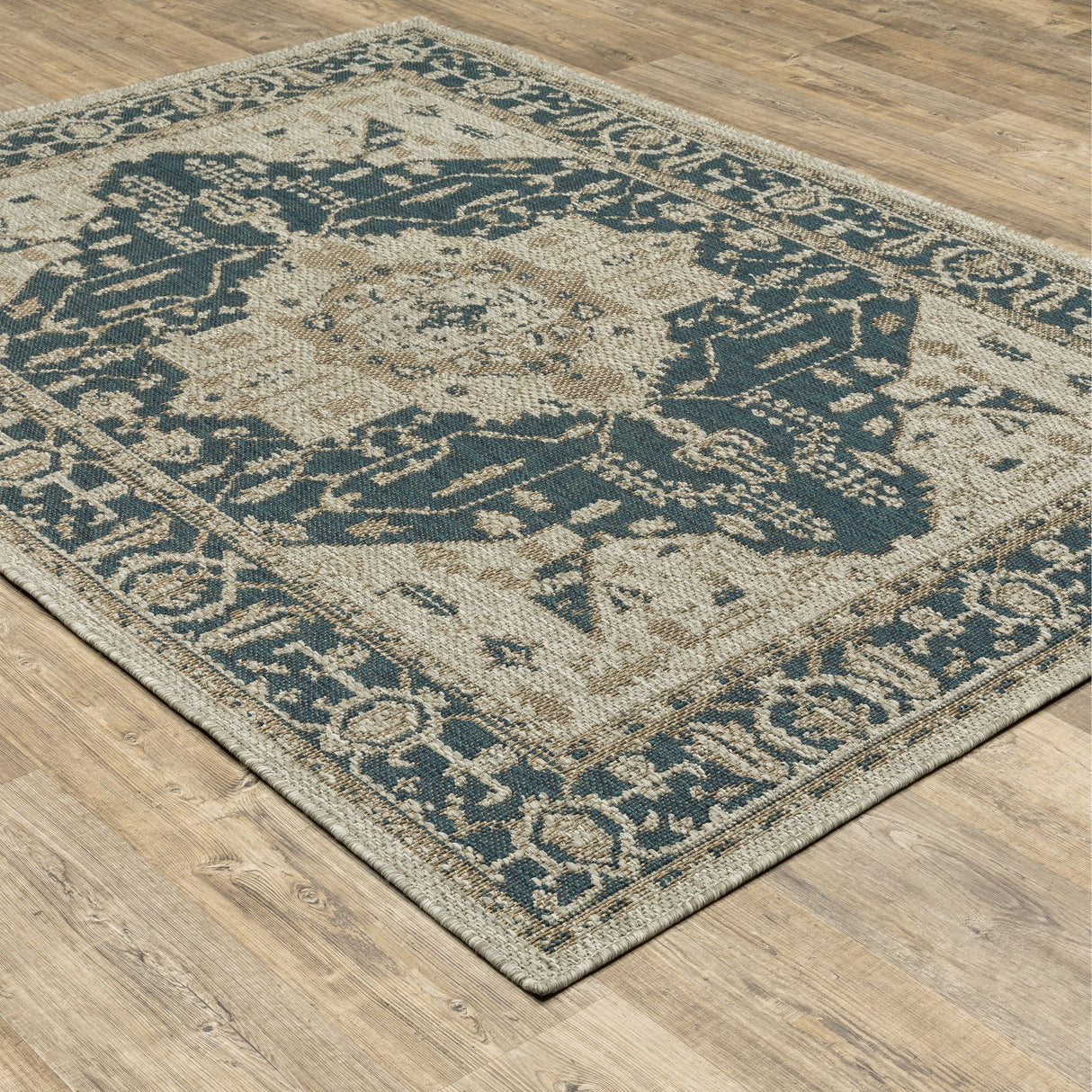 Vista Home Higgins Traditional Medallion Blue-Green/ Taupe Indoor/ Outdoor Area Rug