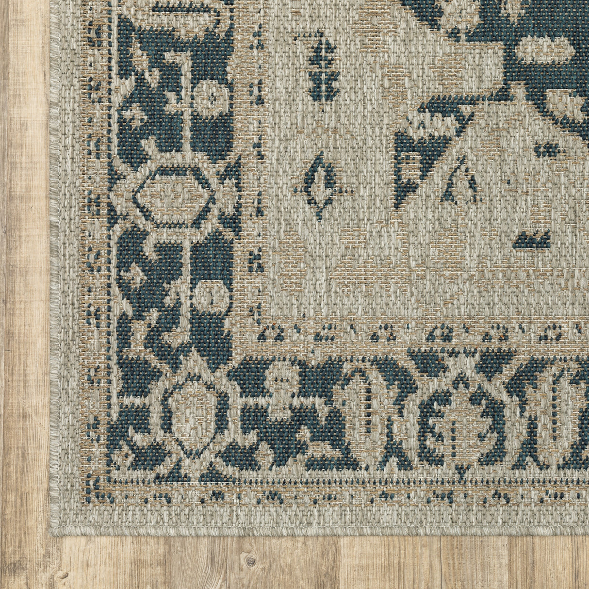 Vista Home Higgins Traditional Medallion Blue-Green/ Taupe Indoor/ Outdoor Area Rug